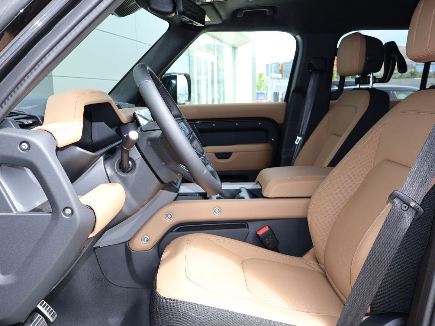 New 2026 Carpathian Grey LAND ROVER P400 X image 15