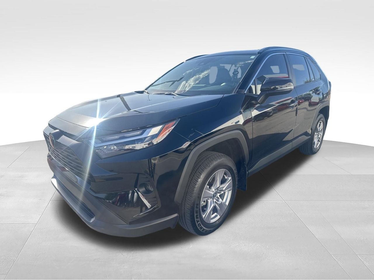 2025 Toyota RAV4 XLE FWD's photo