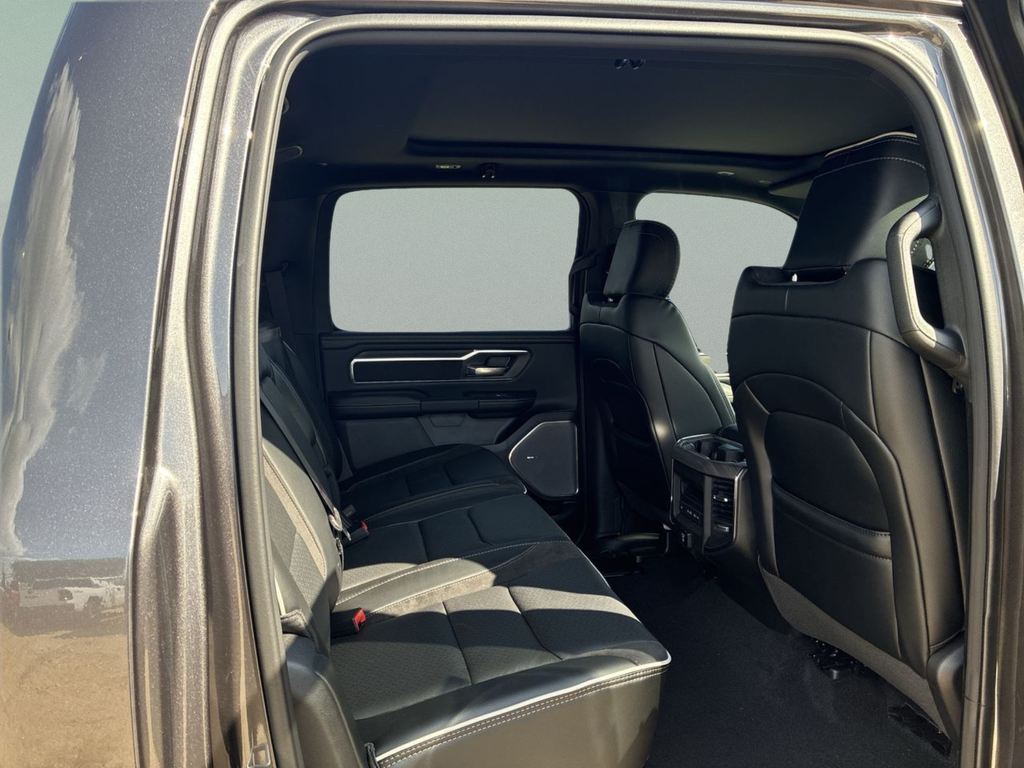 New 2026 Granite Crystal Metallic Clear-Coat Exterior Paint RAM Laramie image 26