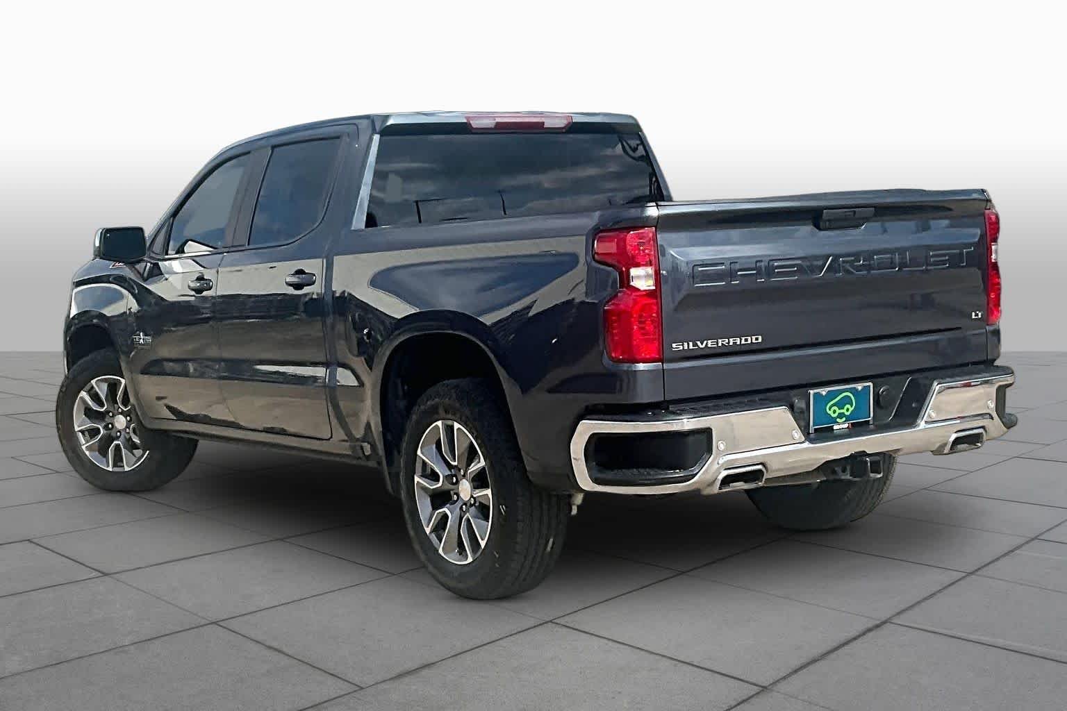 Used 2022 Shadow Gray Metallic Chevrolet LT image 12