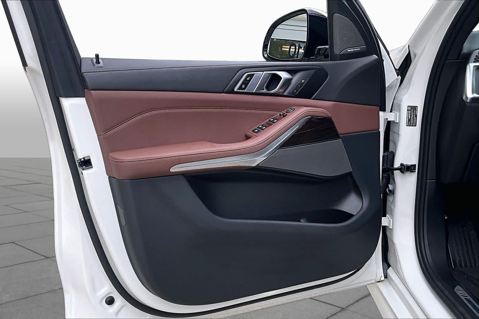 Used 2026 Alpine White BMW sDrive40i image 20