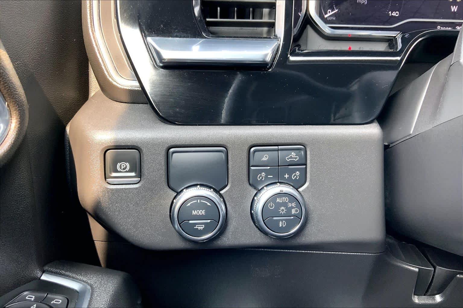 2025 GMC Sierra 1500 SLT - Photo 33