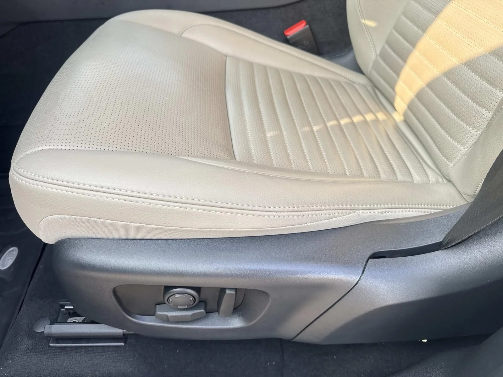 2025 Land Rover Discovery Sport S - Photo 17