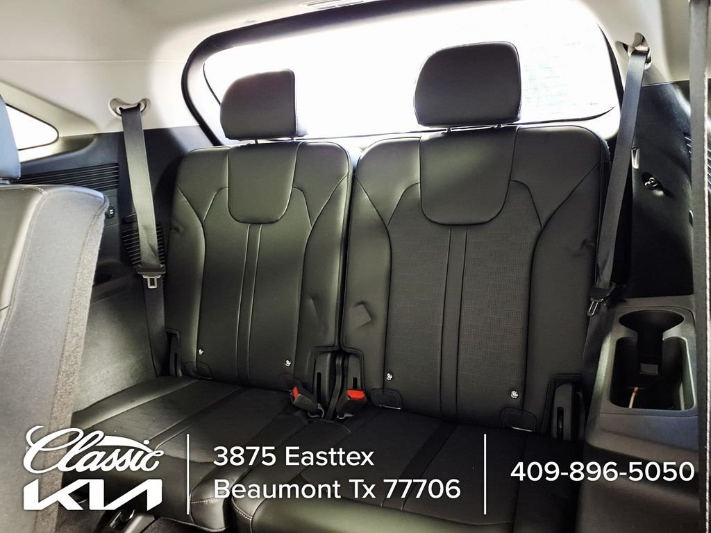 Used 2026 Black Kia EX image 9