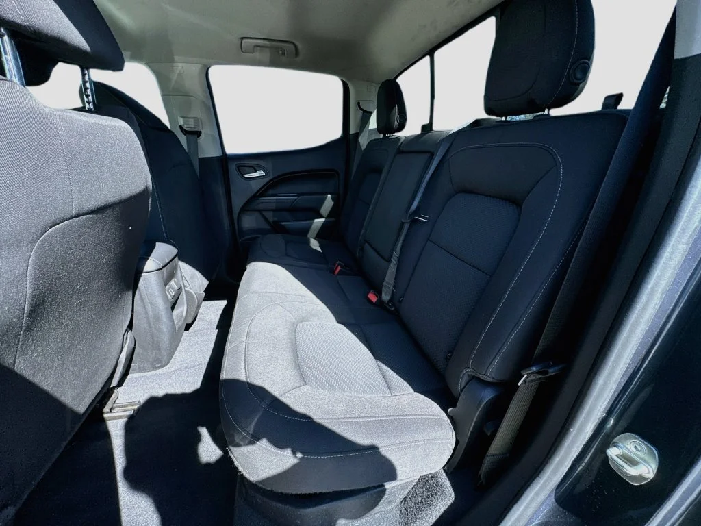 Used 2019 Gray Chevrolet LT image 27