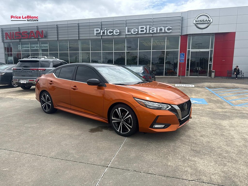 2023 Nissan Sentra SR CVT's photo