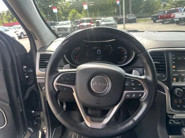 Used 2017 Diamond Black Jeep Summit image 13