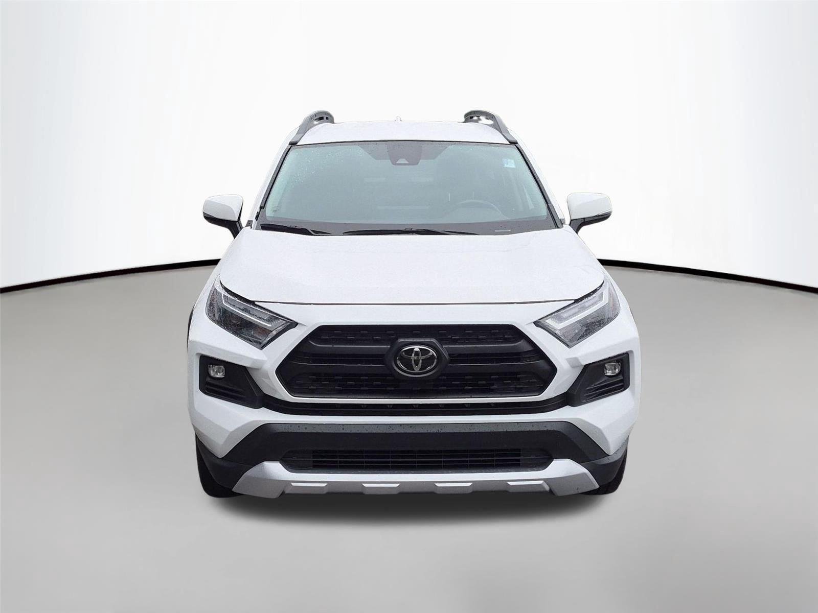 Used 2024 Ice Cap Toyota Adventure image 8