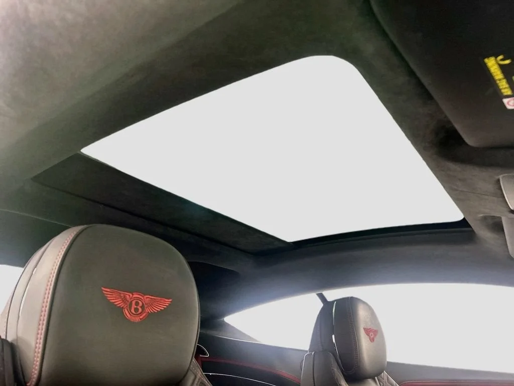 Used 2023 Spectre Metallic Bentley  image 17