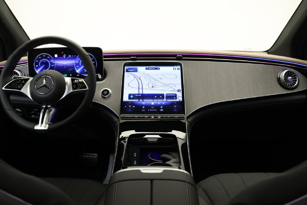 New 2027  Mercedes-Benz 320 SUV image 18