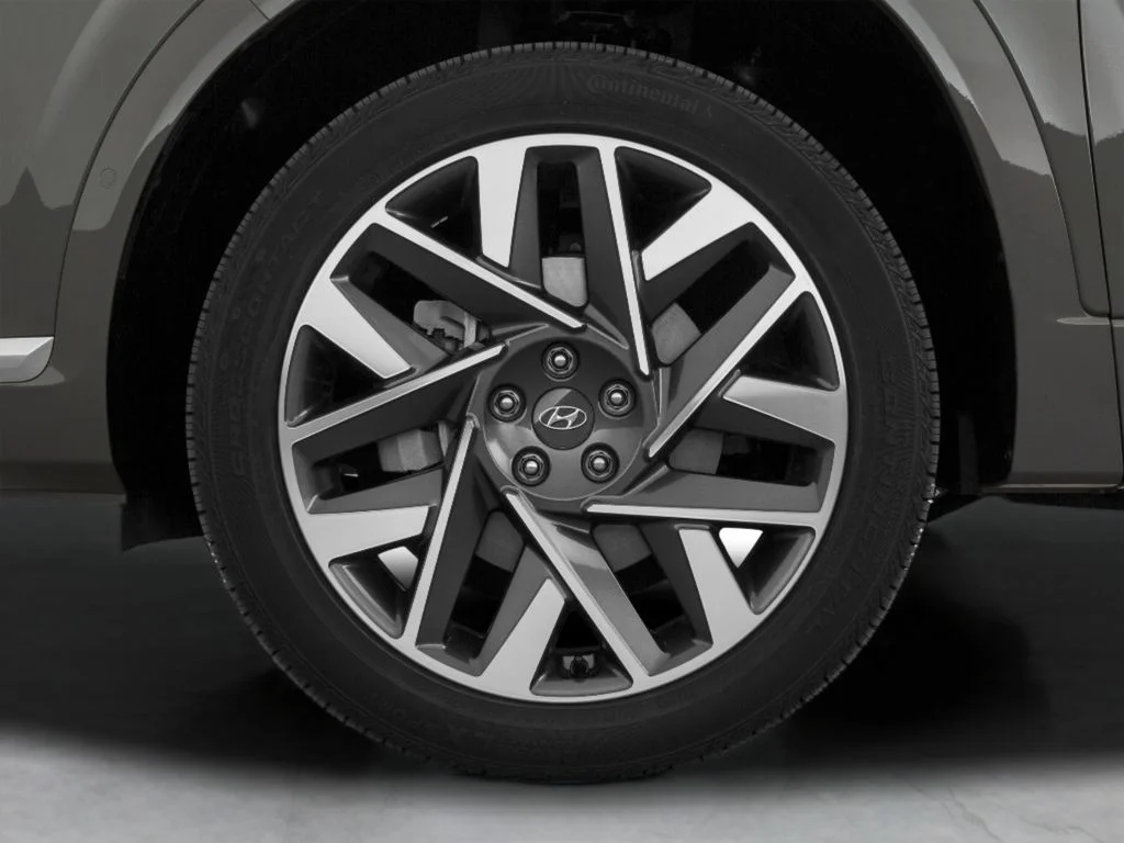 Used 2021 Gray Hyundai SE image 51