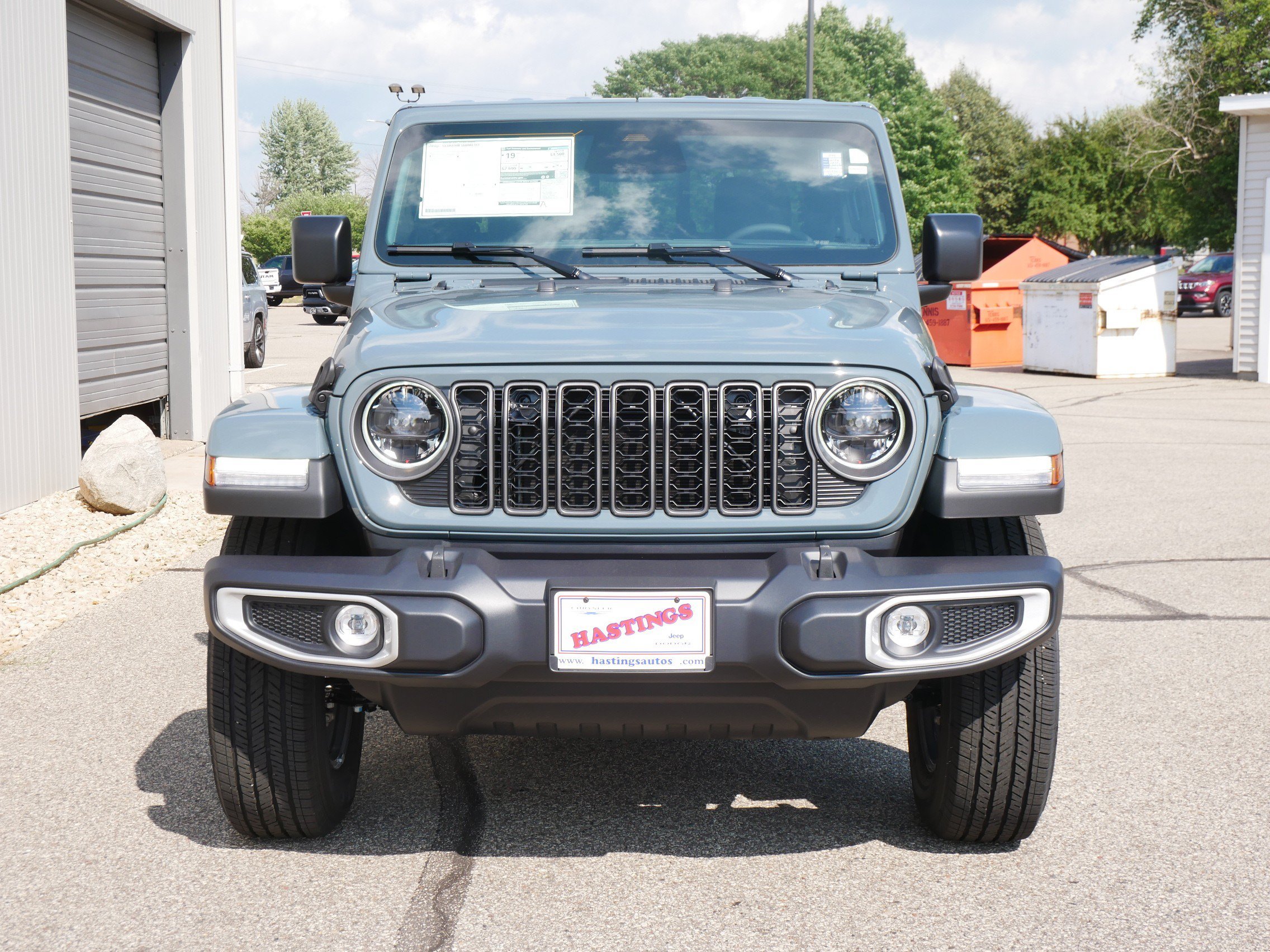 New 2026 Anvil Clear-Coat Exterior Paint Jeep Sahara image 6