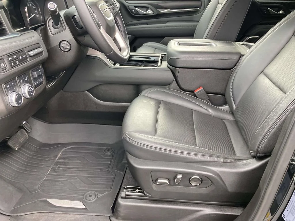 Used 2021 ONYX BLACK GMC Denali image 18