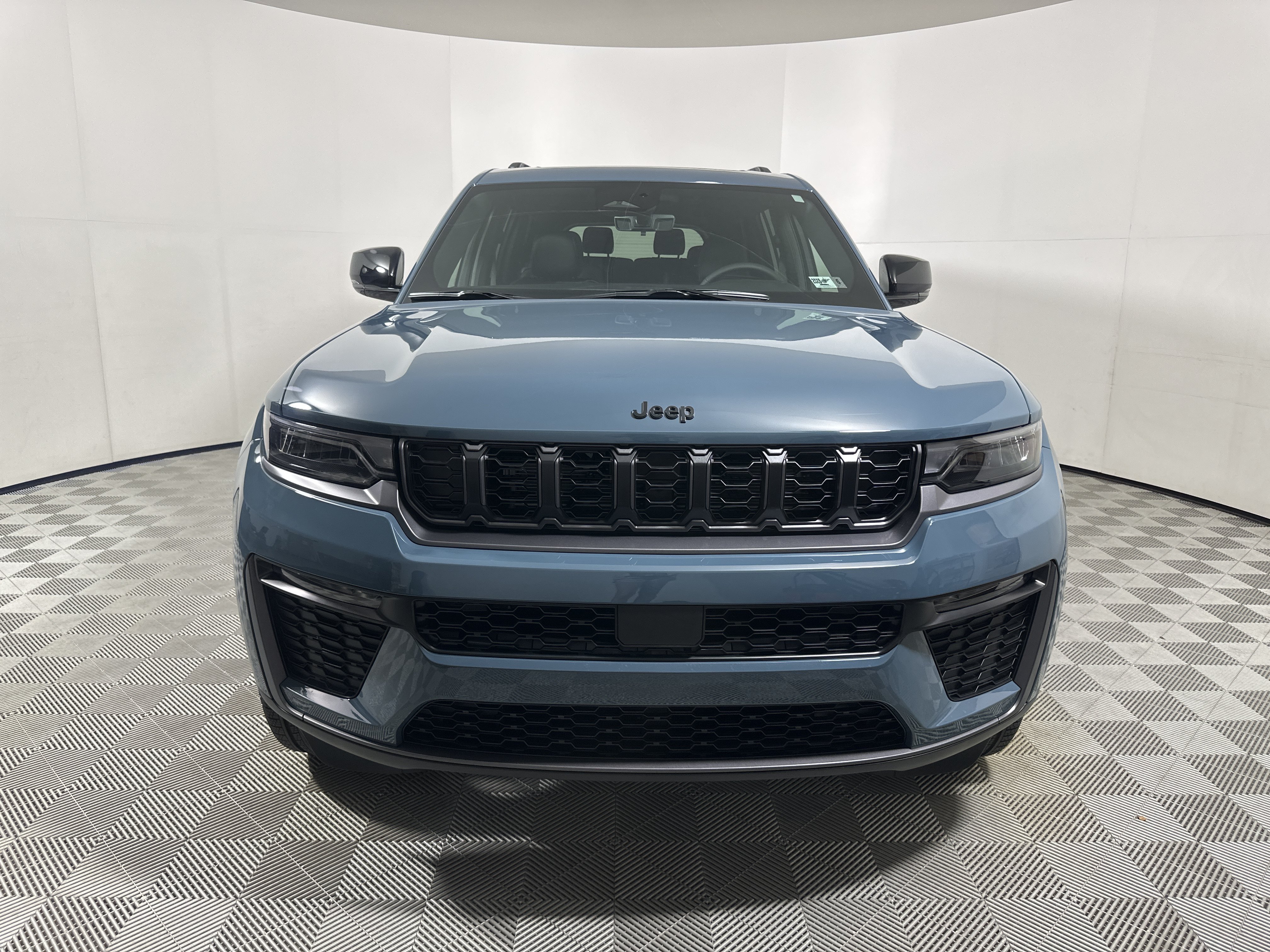 New 2026 Steel Blue Exterior Paint Jeep Limited image 2