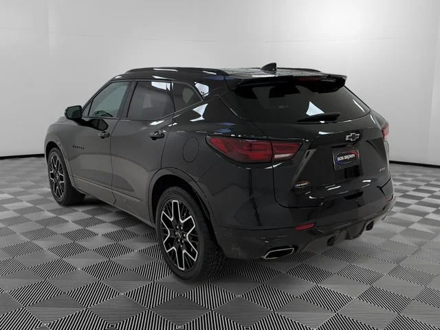 Certified Used 2025 Black Chevrolet RS image 3