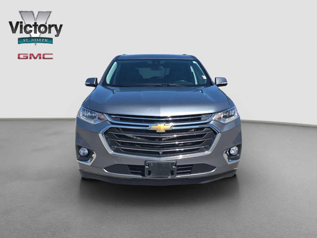 Used 2020 Chevrolet Traverse Premier with VIN 1GNERKKW0LJ285720 for sale in Kansas City