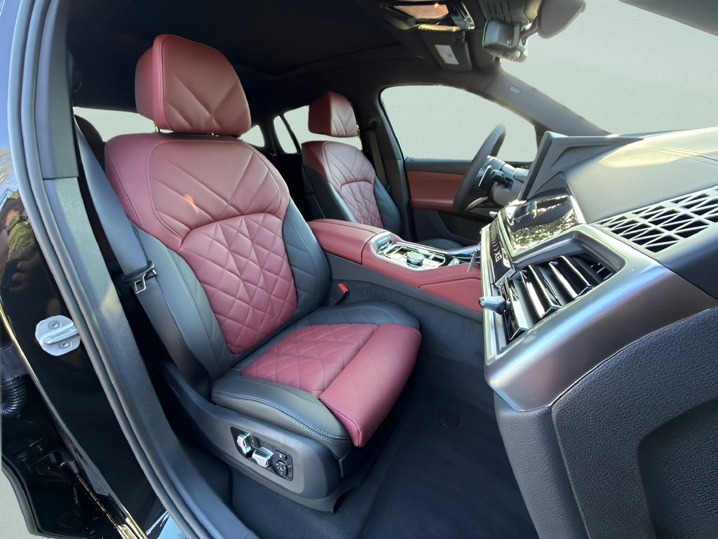 New 2027 Black Sapphire Metallic BMW xDrive40i image 25