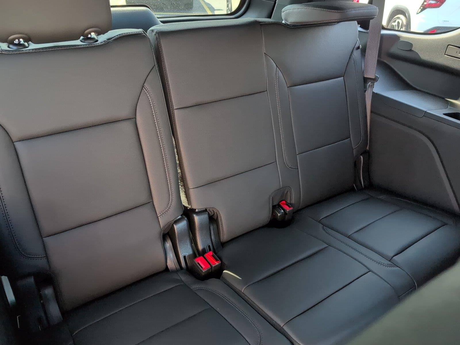 2026 Chevrolet Tahoe Z71 - Photo 38