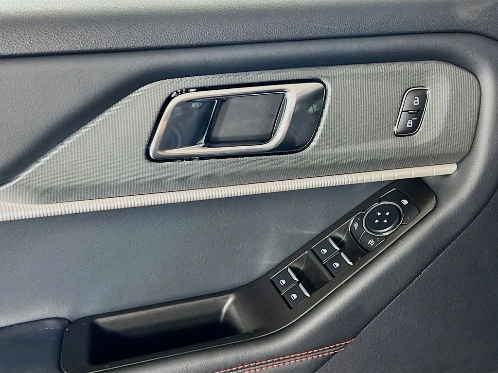 New 2026 Carbonized Gray Metallic Ford ST-Line image 12