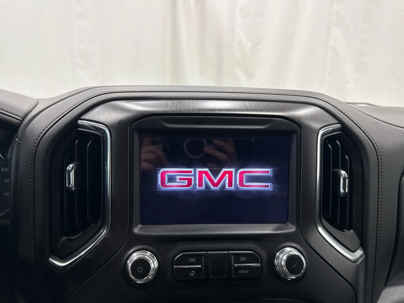 Certified Used 2021 ONYX BLACK GMC AT4 image 17
