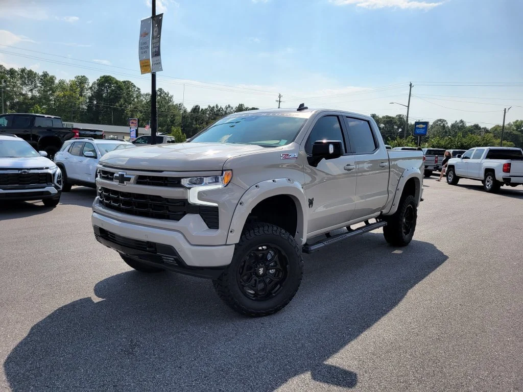 New 2026 White Sands Chevrolet RST image 2