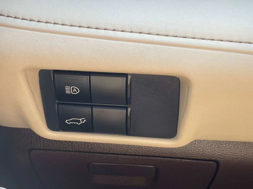 Used 2021 Brown Toyota XLE image 27