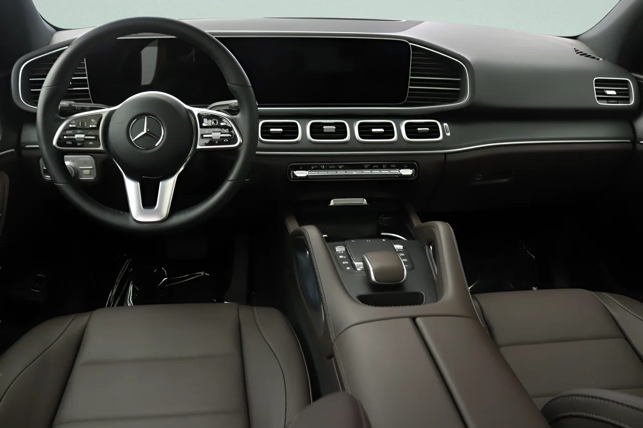 Certified Used 2023 Red Mercedes-Benz 450 4MATIC® AMG® Line Pkg image 7