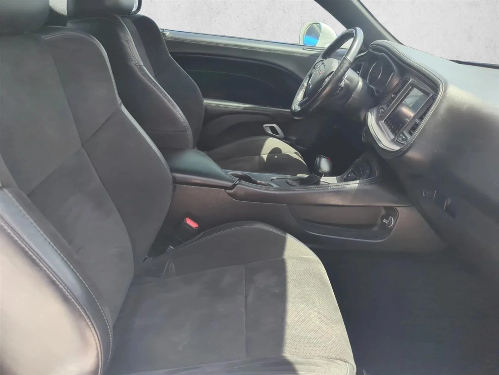 Used 2023 White Knuckle Clearcoat Dodge R/T image 21