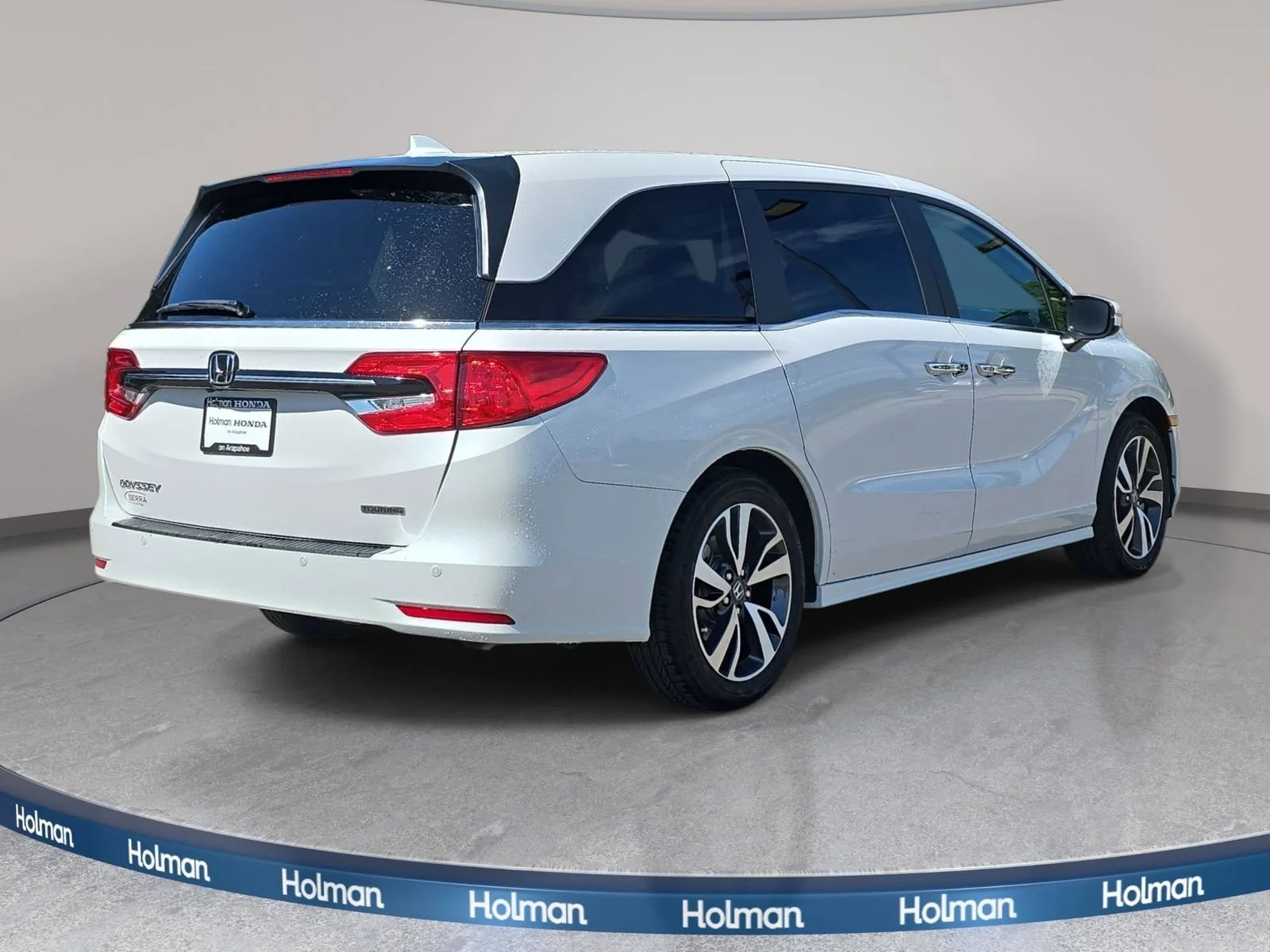 Used 2023 Platinum White Pearl Honda Touring image 6