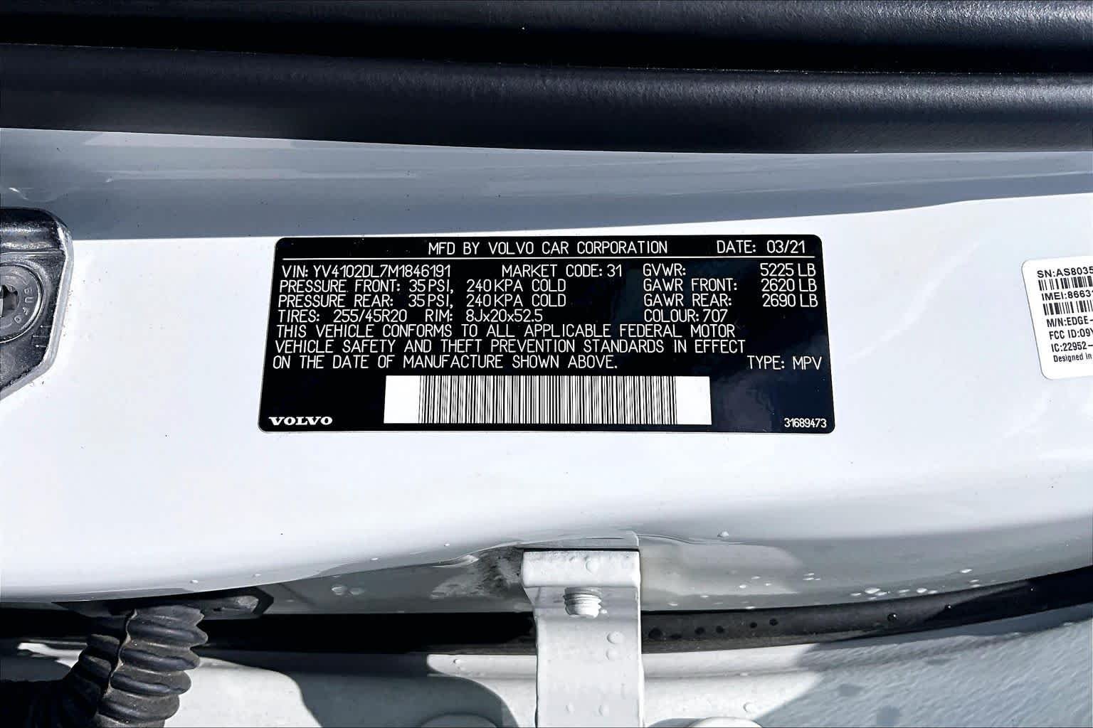Used 2021 Crystal White Metallic Volvo Inscription image 32