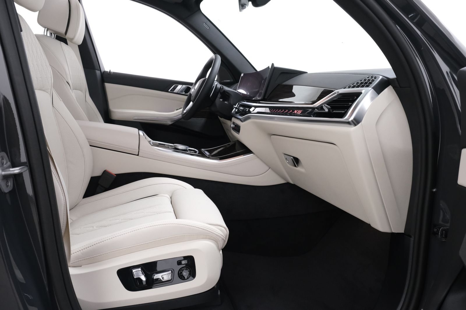 New 2026 Dravit Grey Metallic BMW xDrive40i image 73