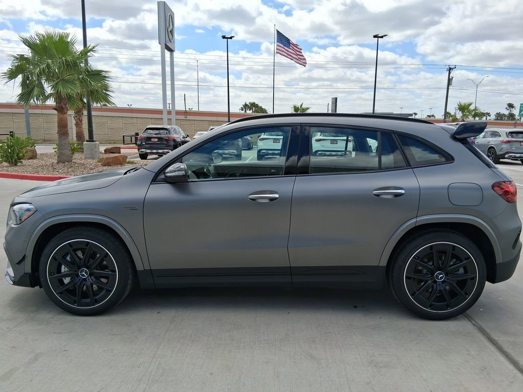 New 2026 MANUFAKTUR Mountain Grey Magno Mercedes-Benz AMG® GLA 35 4MATIC® SUV image 37