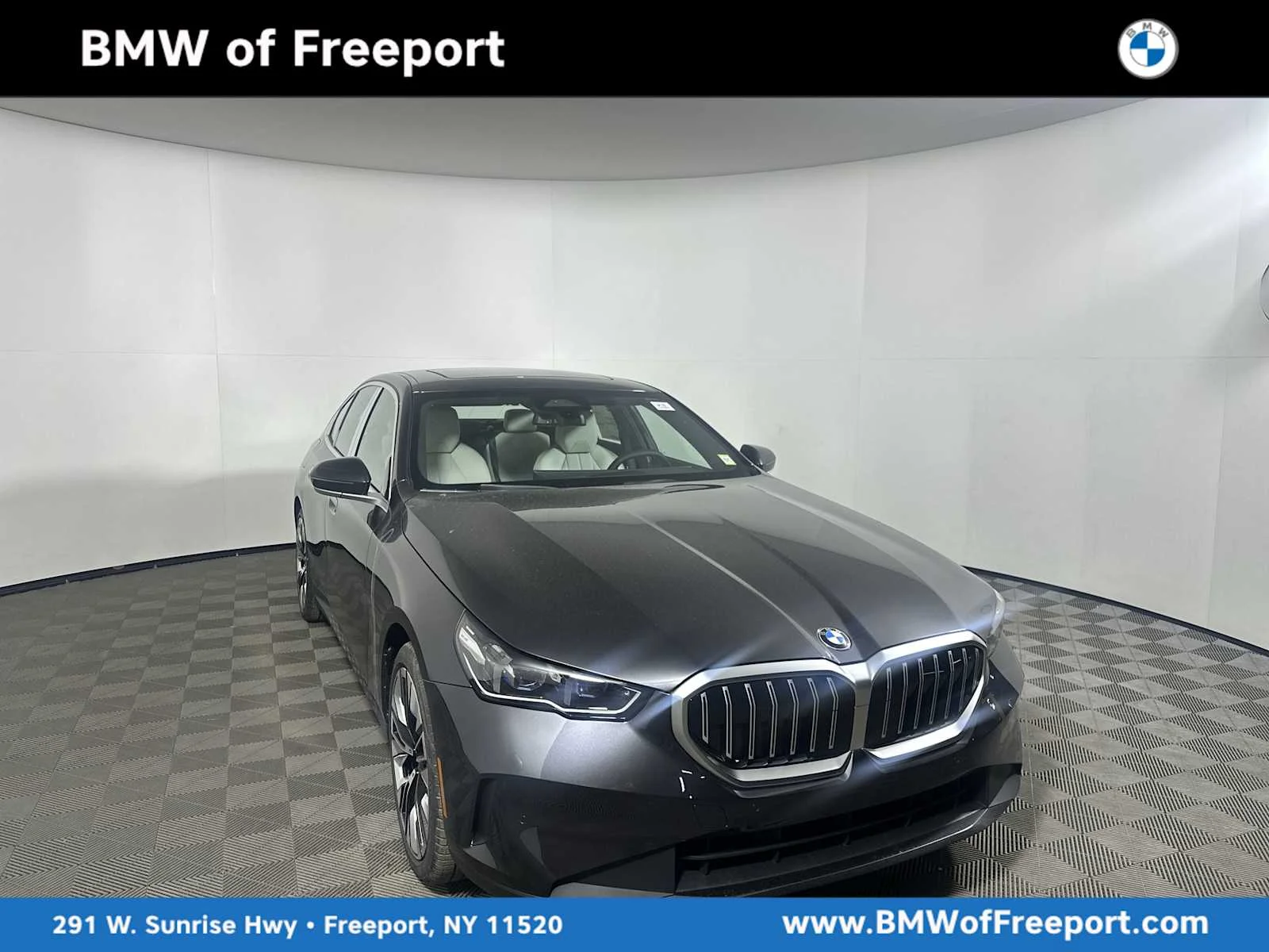 2026 BMW 5 Series 530i xDrive Sedan's photo