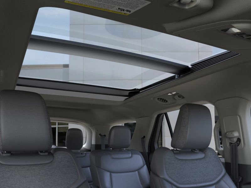 2025 Ford Explorer Active - Photo 22