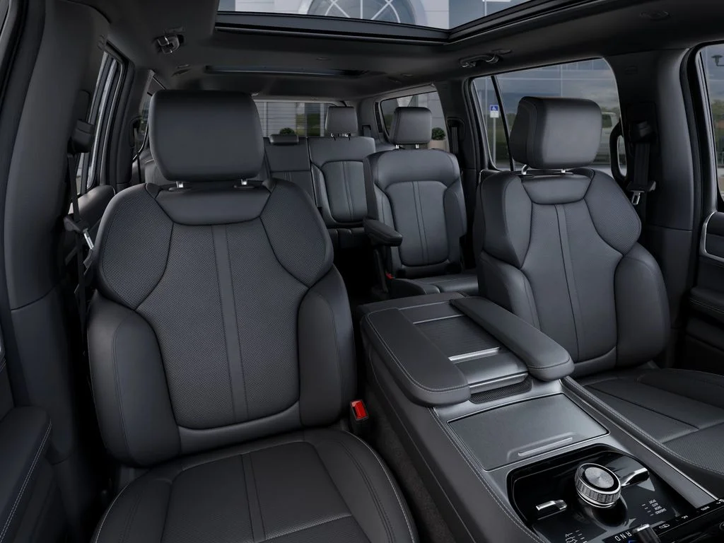 New 2025 Diamond Black Crystal Pearl-Coat Exterior Paint Jeep Series III image 17