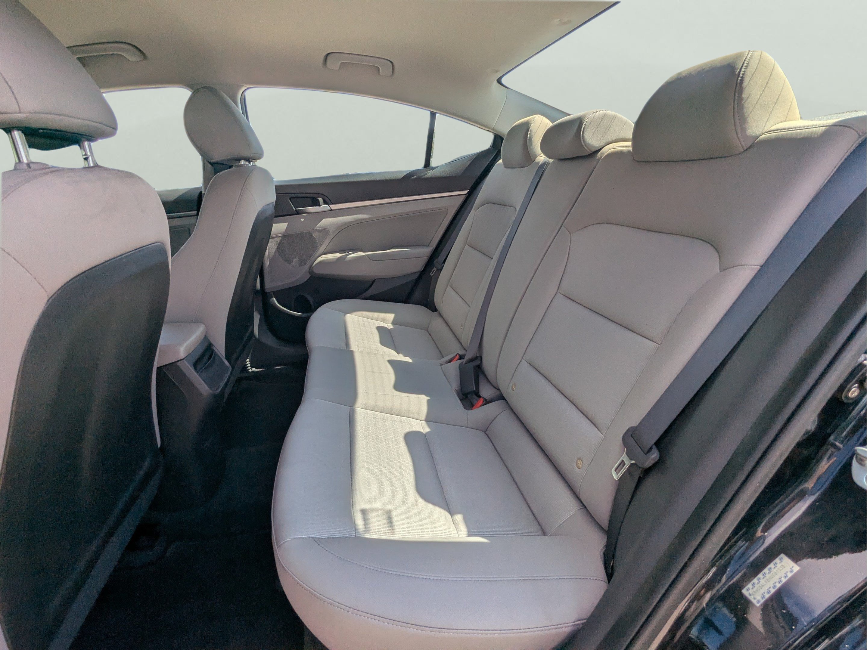 Used 2017 Black Noir Pearl Hyundai SE image 13