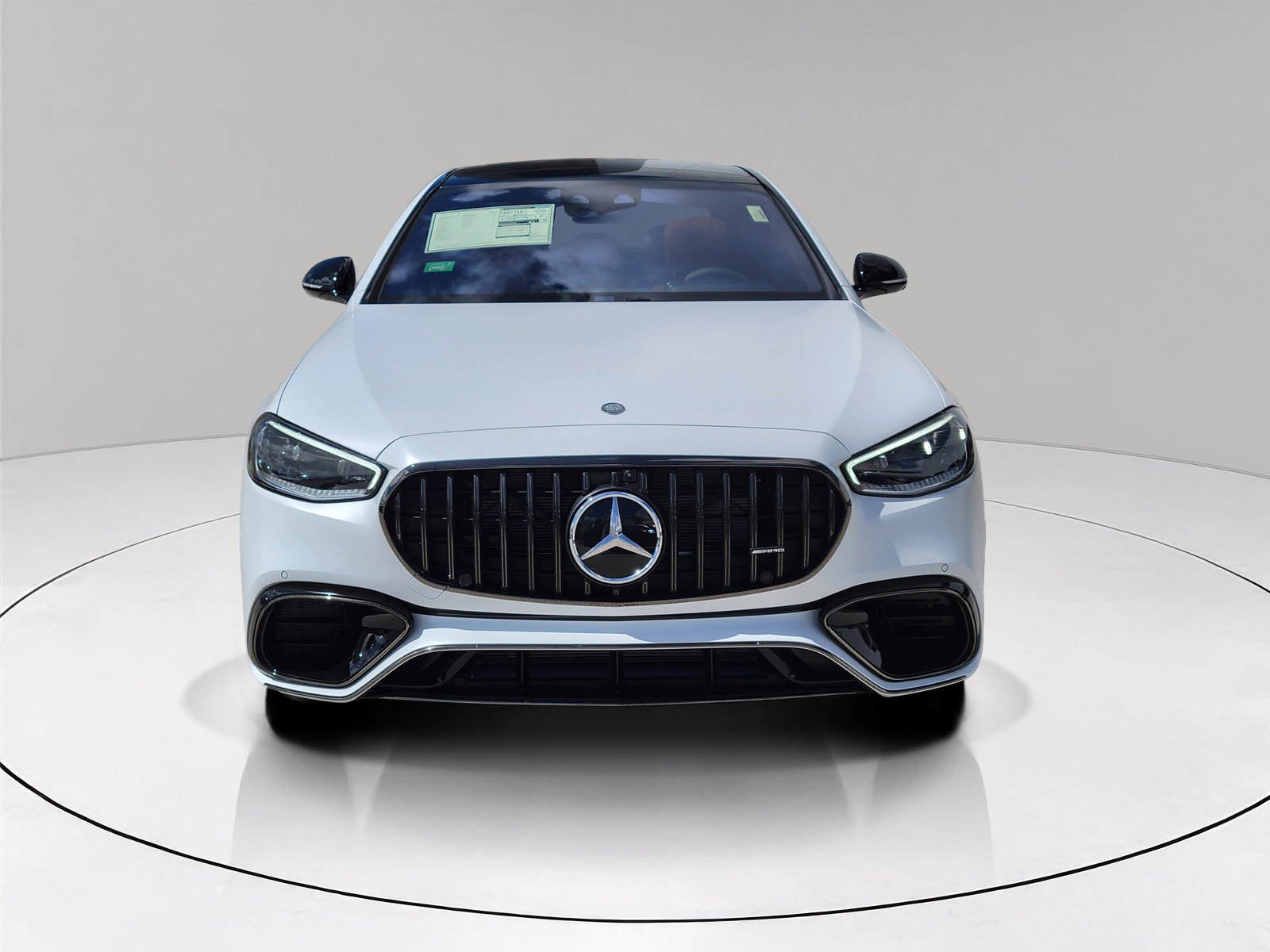 New 2026 MANUFAKTUR Moonlight White Magno Mercedes-Benz AMG® S 63 E 4MATIC® Sedan image 32
