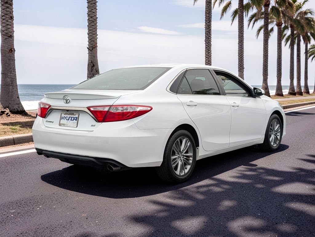 Used 2015 White Toyota SE image 5