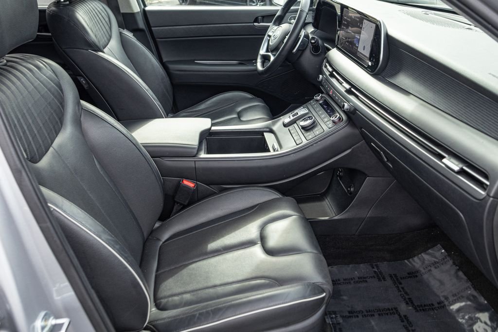 Used 2023 Silver Hyundai Limited image 35