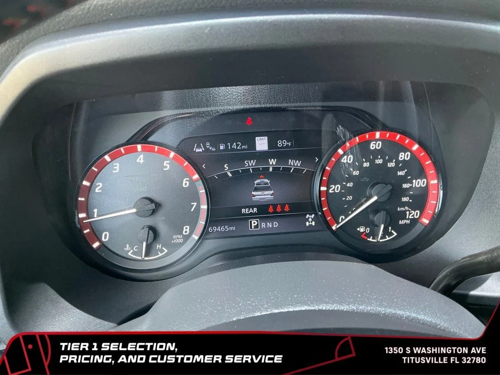 Used 2023 Black Nissan PRO-4X image 30