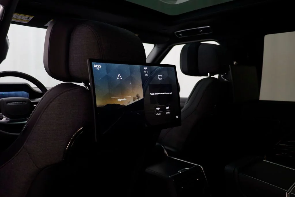 New 2025 White Land Rover SV image 18