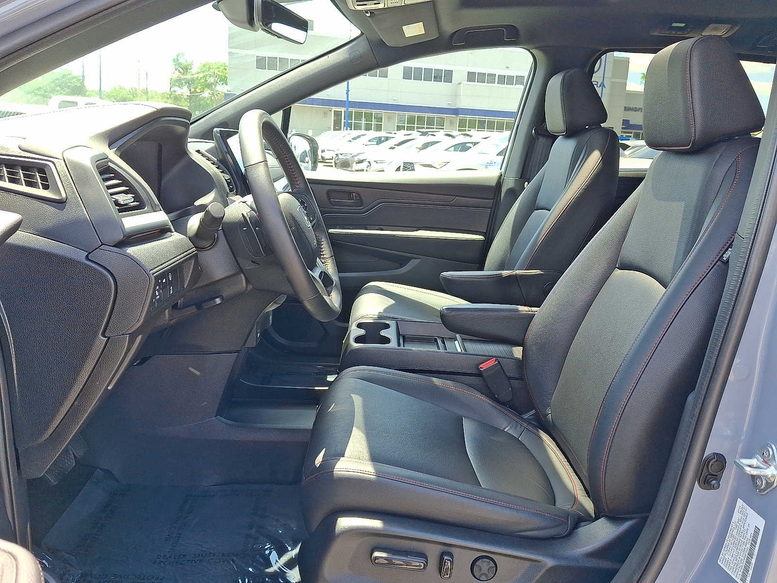 2024 Honda Odyssey SPORT - Photo 14