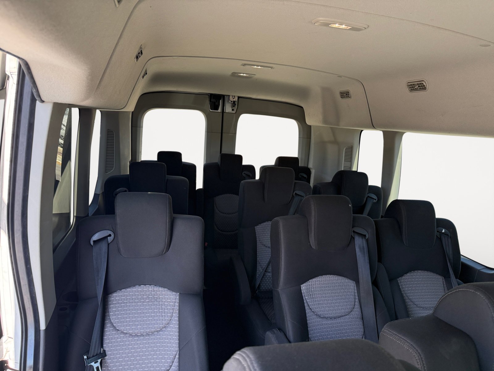 Used 2023 Oxford White Ford XLT image 19