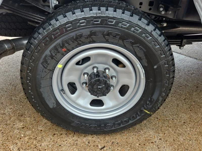 New 2026 Oxford White Ford F-350® XL image 9
