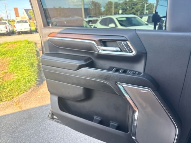 Used 2024 Black GMC Denali image 12
