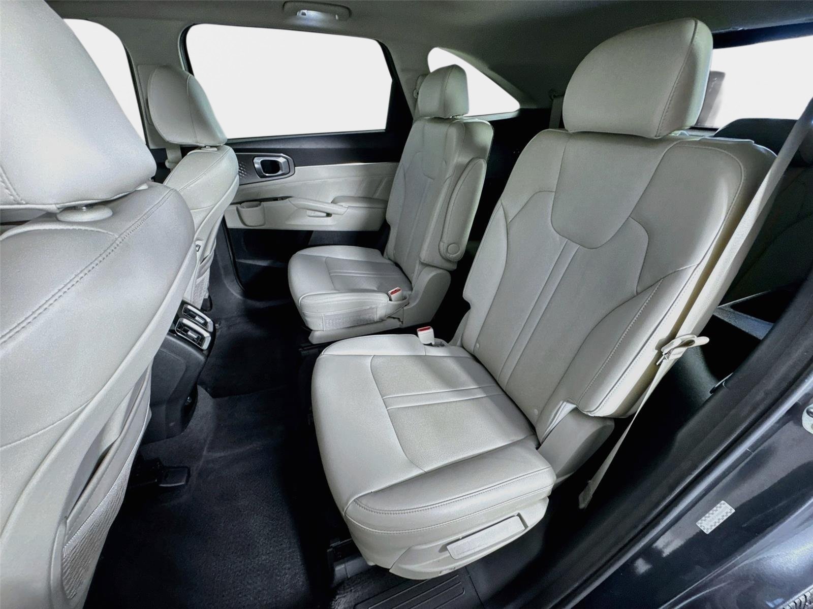 Used 2021 Gravity Gray Kia SX image 23