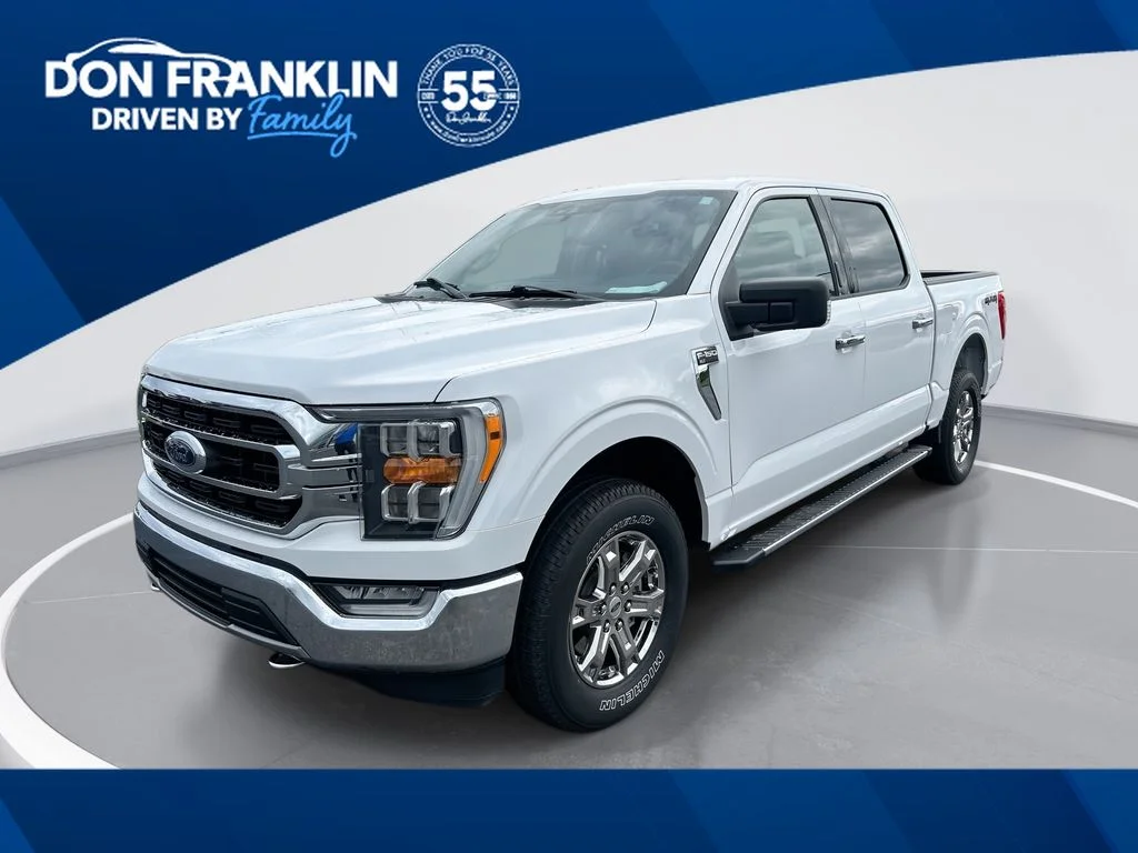 Used 2021 White Ford XLT image 1