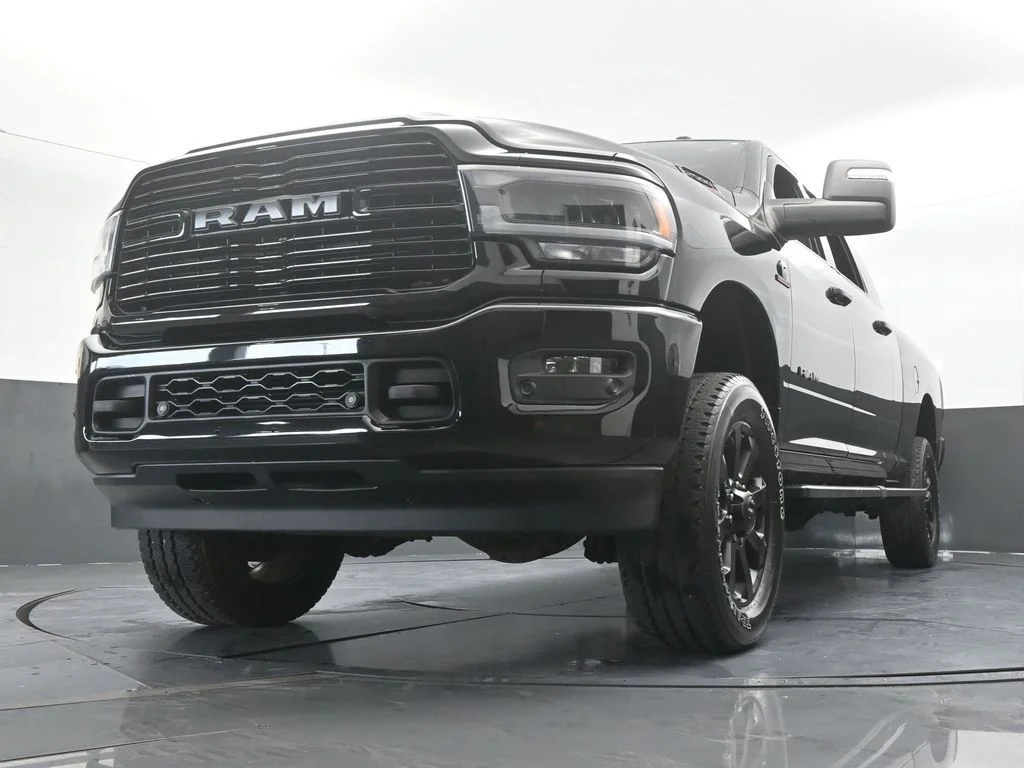 Used 2024 Diamond Black Crystal Pearlcoat Ram Laramie image 58