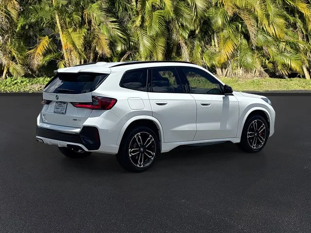 Used 2026 White BMW xDrive28i image 4
