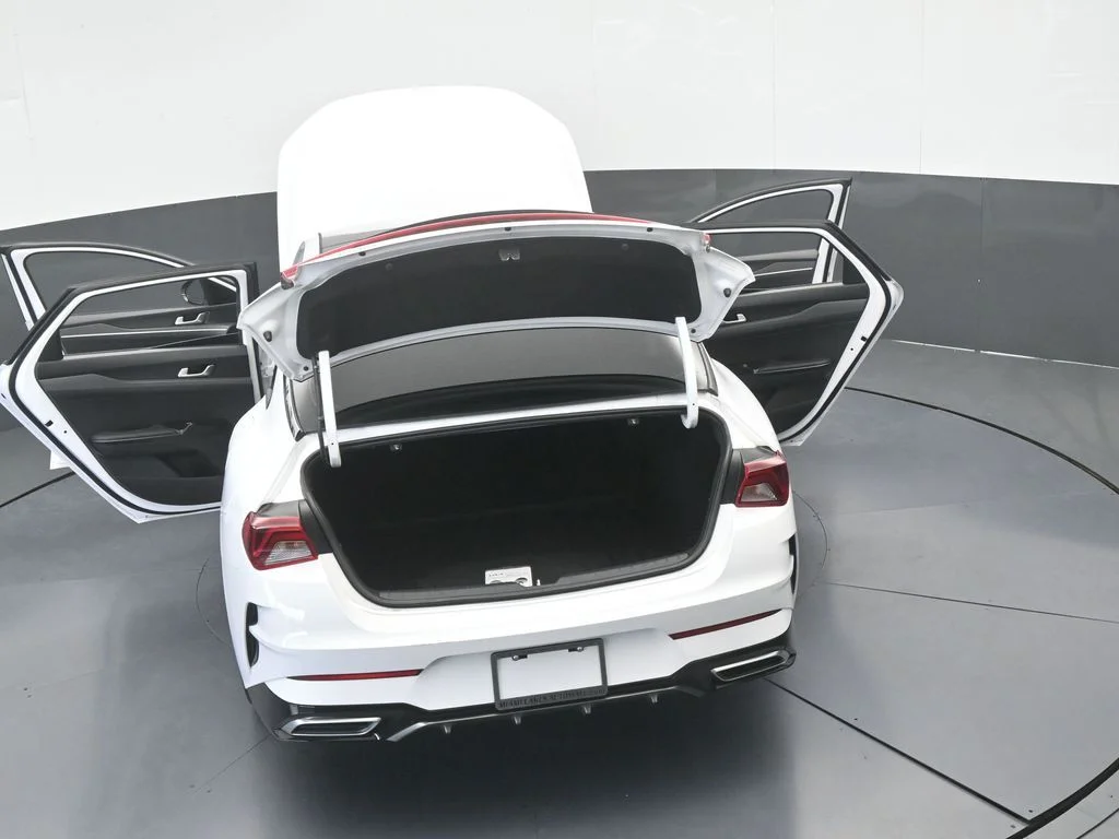 Used 2023 Glacial White Pearl Kia GT-Line image 65